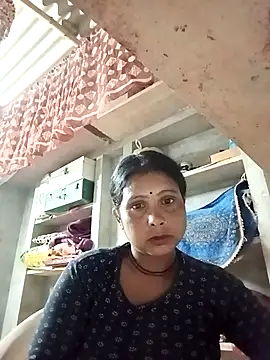 Snapshot of Shreya_pandit chatting on April 2026 05:52:01 PM Shreya pandit online show from April 2026 05:52:01 PM