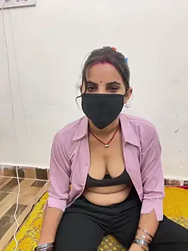 Pooja Love143 online show from April 2026 01:41:01 PM