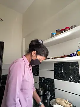 Pooja Love143 online show from April 2026 05:48:02 AM