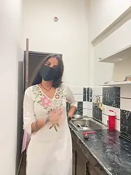 Pooja Love143 online show from April 2026 10:59:01 AM