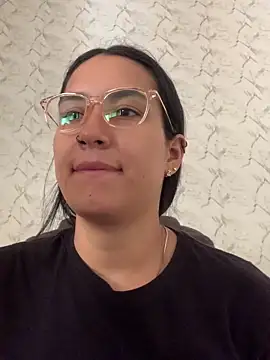 Snapshot of Val12777 chatting on December 2025 01:26:01 PM Val12777 online show from December 2025 01:26:01 PM