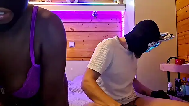 Snapshot of HairyEbonyCoupleliveporn chatting on January 2026 10:25:02 PM HairyEbonyCoupleliveporn online show from January 2026 10:25:02 PM