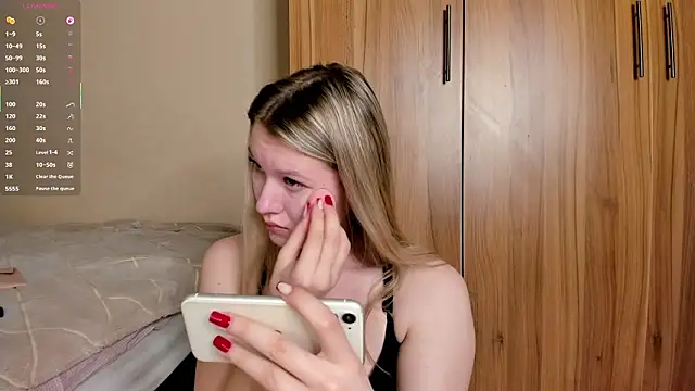 SkyeDavis online show from March 2026 01:06:02 PM