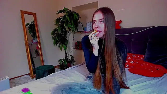 AdrianaCult online show from January 2026 06:28:02 AM