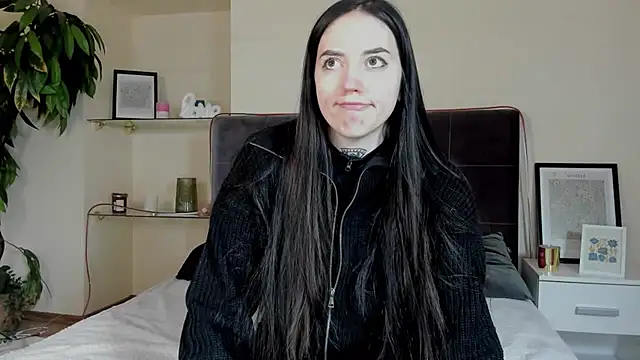 AdrianaCult online show from February 2026 06:50:01 AM