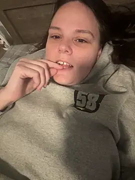 TrendySunrise62 online show from December 2025 03:41:02 PM