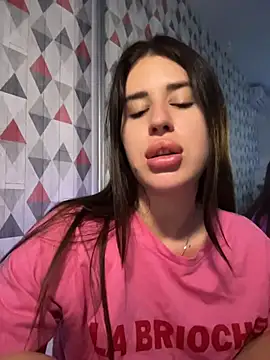 Lira Fayeee online show from June 2026 01:28:02 AM