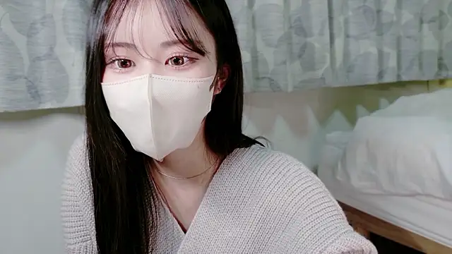 mia-chan  online show from December 2025 08:09:02 AM