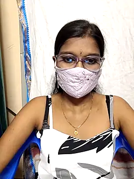 Snapshot of Nithya_Nith chatting on February 2026 06:30:01 PM Nithya Nith online show from February 2026 06:30:01 PM