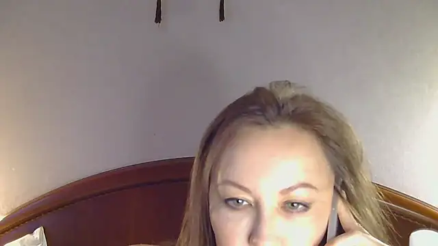 NessaMuti online show from December 2025 11:05:01 AM