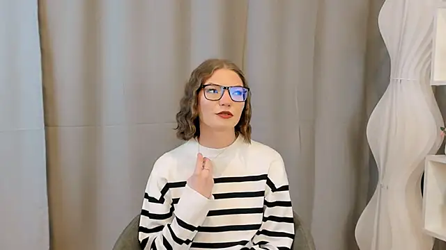 JeaneneWoltz online show from December 2025 09:04:02 AM