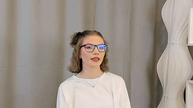 JeaneneWoltz online show from December 2025 09:05:01 AM