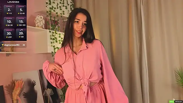 EmmyNoel online show from February 2026 07:10:01 PM