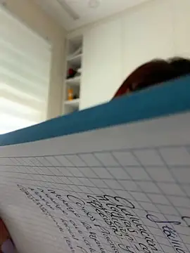 lara beker online show from April 2026 02:58:02 PM