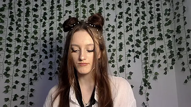 LisaBoddy online show from February 2026 12:31:01 PM