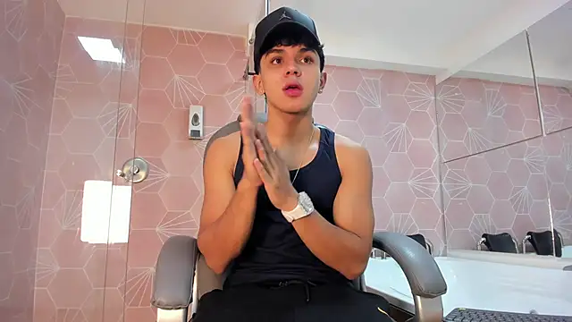 Snapshot of _TaylorBlack chatting on May 2026 11:37:02 AM TaylorBlack online show from May 2026 11:37:02 AM