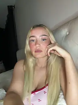 TashaXnaughty online show from December 2025 09:43:02 PM