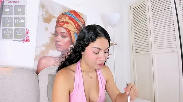 TinyCherryy online show from May 2026 05:22:02 PM