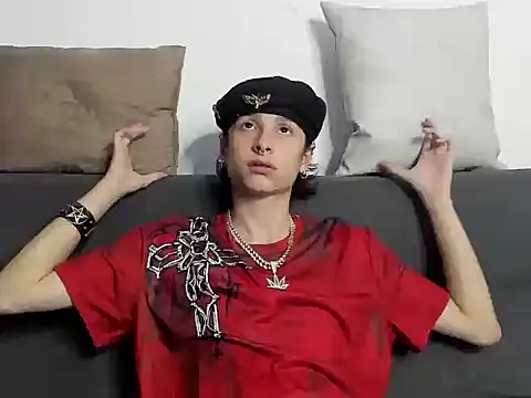 cirosky elchicopolla online show from December 2025 03:46:02 AM