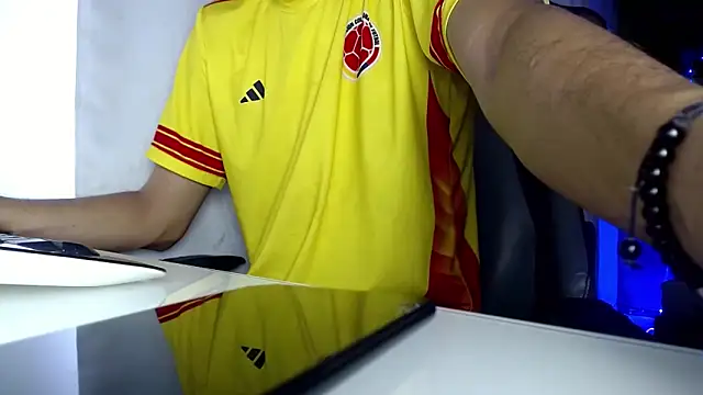 Ares funn online show from April 2026 01:44:02 PM