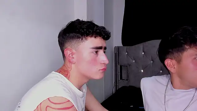 naughtysalomon   online show from March 2026 12:45:01 AM