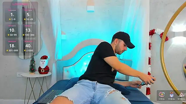 Snapshot of Noah_Prince10 chatting on December 2025 11:44:02 PM Noah Prince10 online show from December 2025 11:44:02 PM