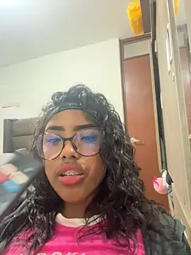 Snapshot of rulitoshot chatting on December 2025 04:50:01 AM rulitoshot online show from December 2025 04:50:01 AM