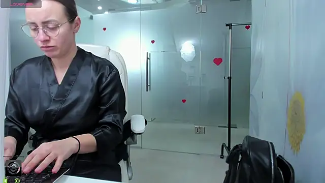 Snapshot of missdominna chatting on February 2026 03:56:02 AM missdominna online show from February 2026 03:56:02 AM