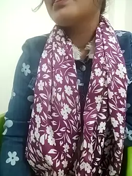 Snapshot of Meenu_rani7 chatting on December 2025 06:19:01 AM Meenu rani7 online show from December 2025 06:19:01 AM