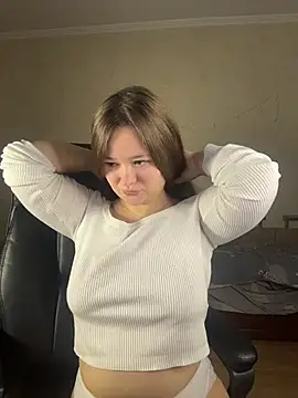 CaramelleSugarr online show from December 2025 02:34:01 PM