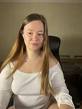 CaramelleSugarr online show from April 2026 08:02:02 PM