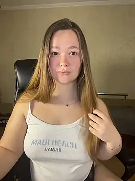 Snapshot of CaramelleSugarr chatting on May 2026 06:45:01 PM CaramelleSugarr online show from May 2026 06:45:01 PM