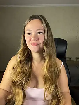 Snapshot of CaramelleSugarr chatting on July 2026 07:12:02 PM CaramelleSugarr online show from July 2026 07:12:02 PM