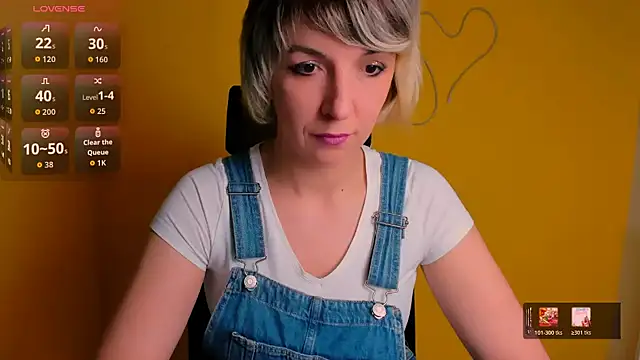 Snapshot of Lana_Foxyy chatting on April 2026 06:02:02 PM Lana Foxyy online show from April 2026 06:02:02 PM