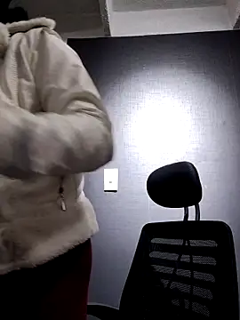 Venuz Rivers  online show from January 2026 12:42:02 PM