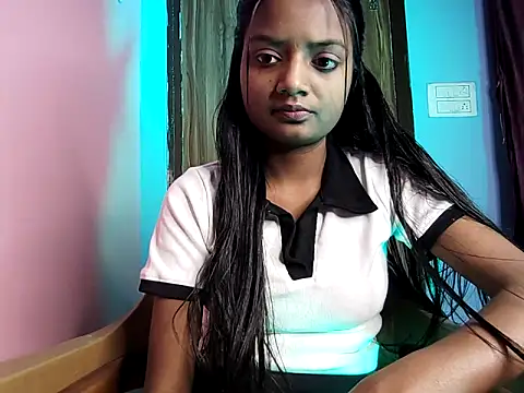 Snapshot of Mariya_000 chatting on December 2025 06:24:02 PM Mariya 000 online show from December 2025 06:24:02 PM