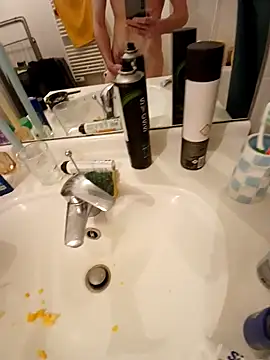 Oposum4 online show from December 2025 03:50:02 PM