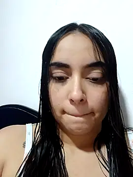 latin mommy  online show from February 2026 02:56:02 AM