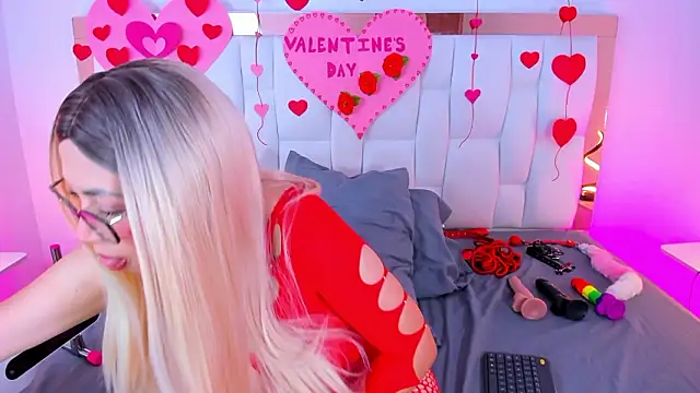 CamilleJuicy  online show from February 2026 01:19:01 PM