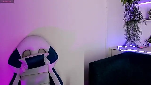 morgana white online show from April 2026 11:14:02 AM