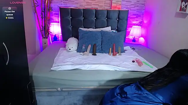 Valeri hot22 online show from March 2026 09:15:01 PM