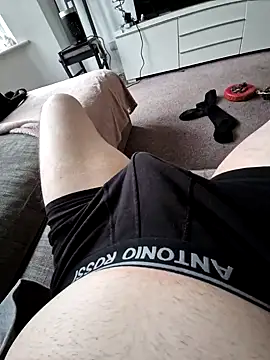 hereshappyguy67 online show from December 2025 01:39:02 PM