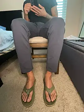 Kingbertfeet online show from February 2026 12:48:02 PM