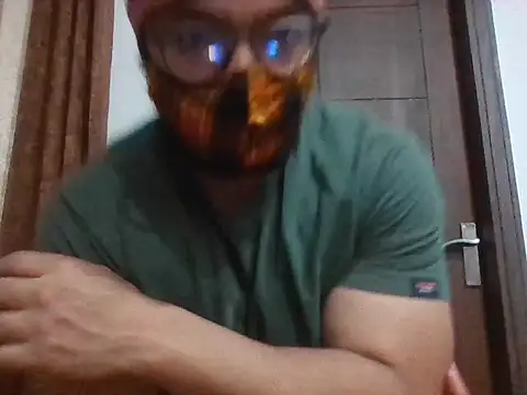 Snapshot of NunnuLelo chatting on March 2026 09:01:02 PM NunnuLelo online show from March 2026 09:01:02 PM