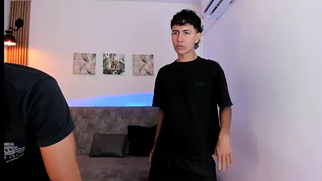 Sexiest BoysW online show from May 2026 09:22:02 PM