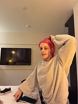 itscleomoon online show from March 2026 06:14:01 AM