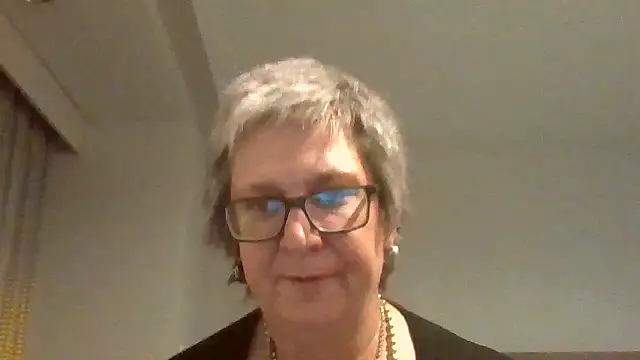Snapshot of becky1111 chatting on April 2026 01:19:01 AM becky1111 online show from April 2026 01:19:01 AM