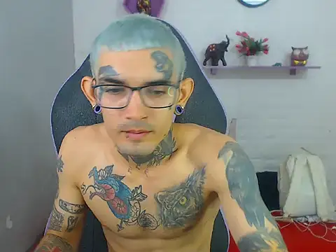 Boy tatto77 online show from December 2025 07:00:01 PM