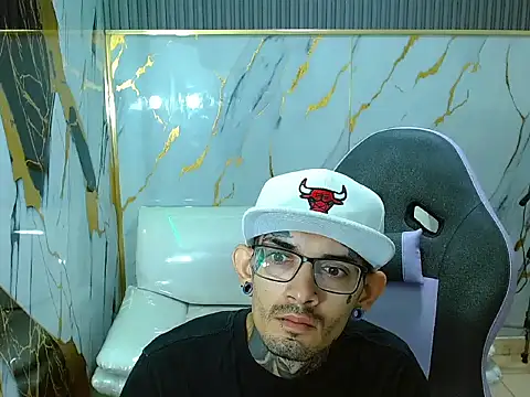 Boy tatto77 online show from March 2026 12:43:02 PM