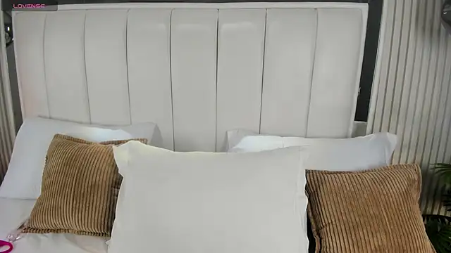 FiorelaSton online show from June 2026 04:18:02 AM